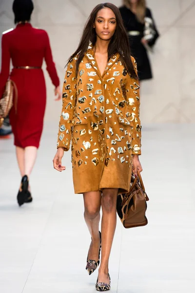 Look 25